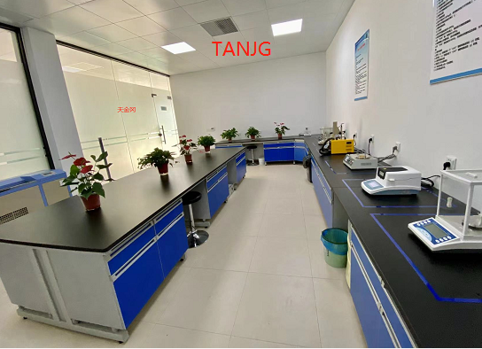 試驗(yàn)臺(tái)現(xiàn)場(chǎng)圖 試驗(yàn)臺(tái)現(xiàn)場(chǎng)圖