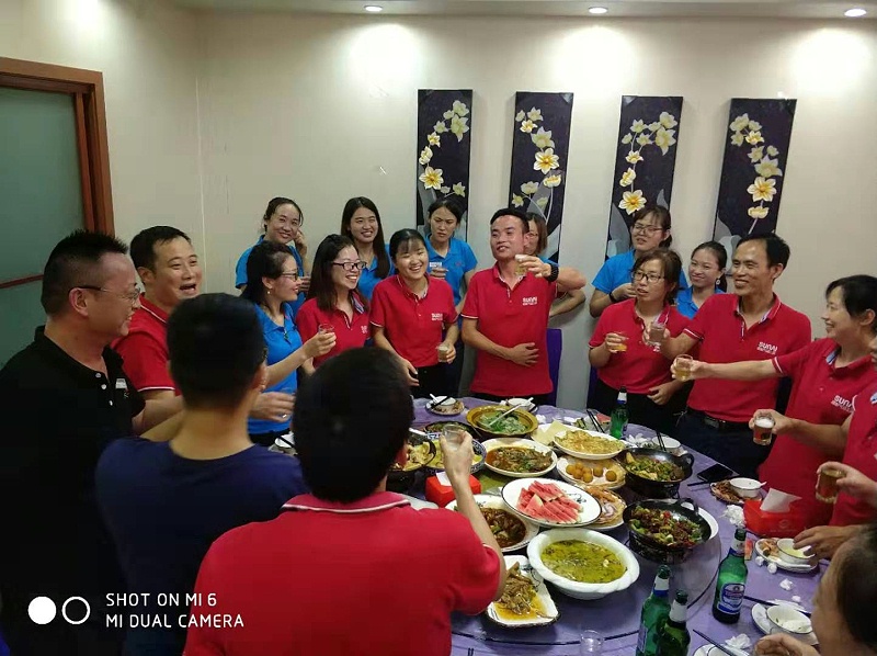 工具柜廠家天金岡與穩汀共度佳節 工具柜廠家天金岡與穩汀共度佳節